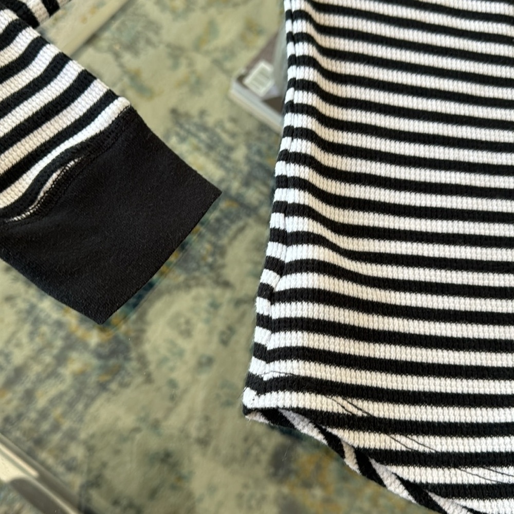 Old Navy girl shirt - Picture 6 of 11